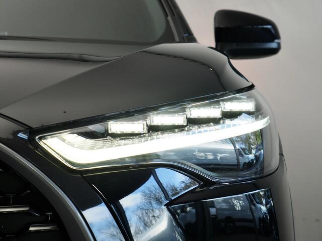 Toyota COROLLA Cross Hybrid 140 Style | Dodehoekdetectie | Toyota Safety Sense 3 | Voorstoelen- en Stuurwiel Verwarmd | Apple CarPlay/ Android Auto | Adaptive Cruise Control | Achteruitrijcamera | Draadloos Telefoonlader