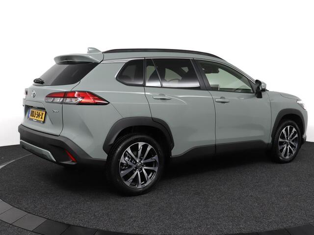 Toyota COROLLA Cross Hybrid 140 Style | Stoel/Stuurverwarming | Parkeersensoren | Elektrische Achterklep | Navigatie | Apple Carplay/Android Auto |
