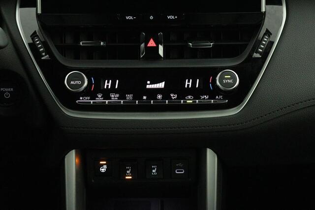 Toyota COROLLA Cross Hybrid 140 Style | Stoel/Stuurverwarming | Parkeersensoren | Elektrische Achterklep | Navigatie | Apple Carplay/Android Auto |