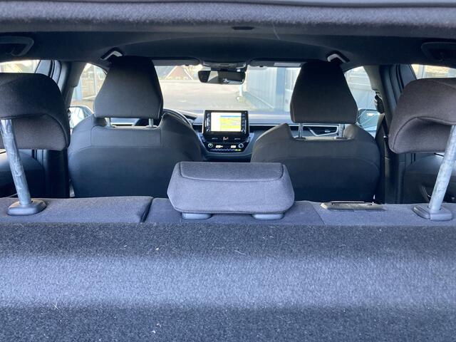 Toyota COROLLA 2.0 High Power Hybrid 180pk Style 5-drs. HUD/CAMERA/CARPLAY/NAVI/PDC/LED/STOELVERWARMING