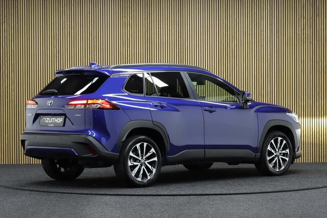 Toyota COROLLA Cross Hybrid 140 Style + Premium Pack I | ¤ 6.700,- Demo voordeel! | Elek. Achterklep | Dodehoekdetectie | Parkeersensoren | Winterpakket
