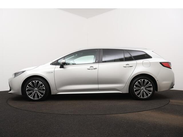 Toyota COROLLA Touring Sports 2.0 Hybrid TS Dynamic Limited | Dodehoek Ass | Stoel en stuurwiel verwarmd | LM velgen | Navigatie | Camera | Climate Control | Parkeersensoren |