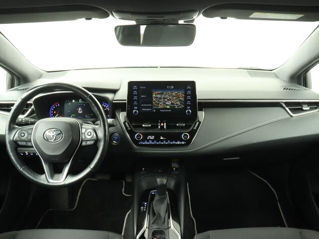 Toyota COROLLA Touring Sports 2.0 Hybrid TS Dynamic Limited | Dodehoek Ass | Stoel en stuurwiel verwarmd | LM velgen | Navigatie | Camera | Climate Control | Parkeersensoren |