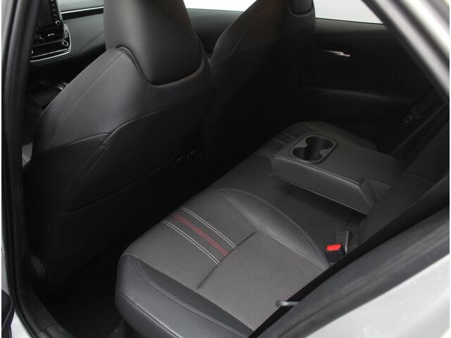 Toyota COROLLA 2.0 Hybrid Business GR-Sport | CAMERA | CARPLAY | KEYLESS | DIG.DASHBOARD | ADAPT.CRUISE |