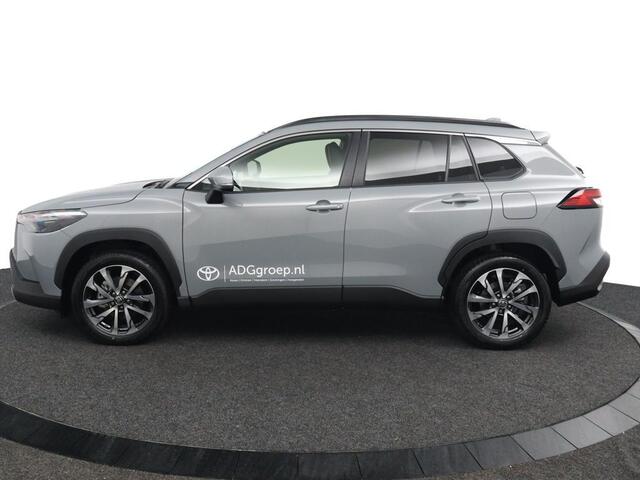 Toyota COROLLA Cross Hybrid 140 Business Plus | Premium Pack | voorstoelen verwarmd | stuurwiel verwarmd | stof/kunstlederen bekleding