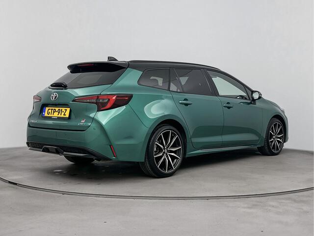Toyota COROLLA Touring Sports Hybrid 140 GR Sport | Parkeersensoren | LM velgen | Stoelverwarming | Draadloze telefoonlader | Cruise Control Adaptief | Climate Control |