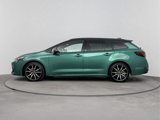 Toyota COROLLA Touring Sports Hybrid 140 GR Sport | Parkeersensoren | LM velgen | Stoelverwarming | Draadloze telefoonlader | Cruise Control Adaptief | Climate Control |