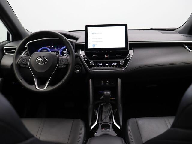 Toyota COROLLA Cross Hybrid 140 Style + | Stoelverwarming | Apple Carplay & Android Auto | Panoramadak |