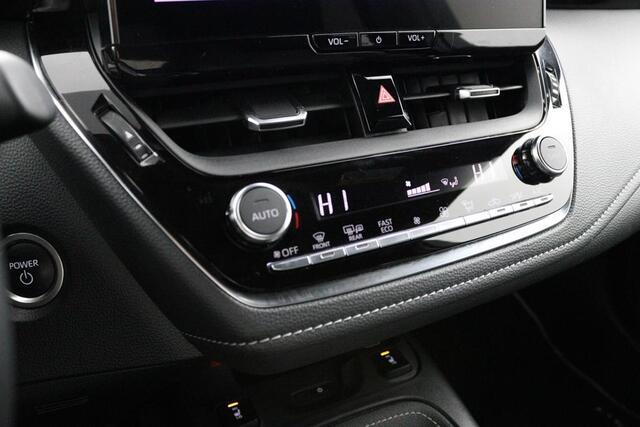 Toyota COROLLA Touring Sports 1.8 Hybrid First Edition | Stoelverwarming | Electrische achterklep | Navigatie |