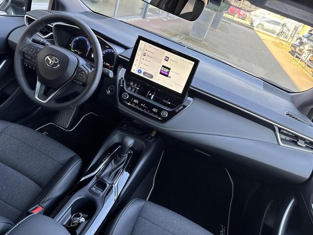 Toyota COROLLA Touring Sports Hybrid 140 Bi-Tone Plus | 06-10141018 Voor meer informatie