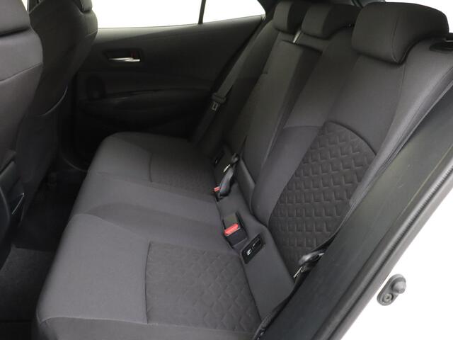 Toyota COROLLA 1.8 Hybrid Active 120 PK Navigatie / Cruise Control / Climate Control / Camera Achter