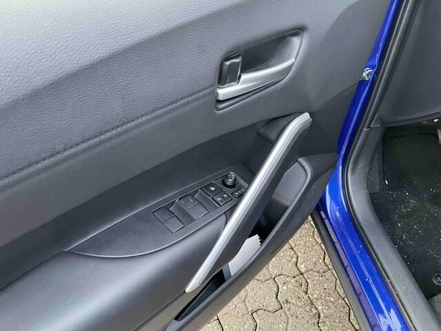 Toyota COROLLA Cross Hybrid 200 Style |Navi|Carplay|PDC V+A|Elektrische a.klep|Stoel en stuurverwarming|Camera|