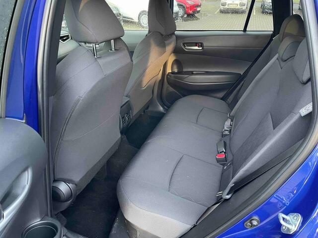 Toyota COROLLA Cross Hybrid 200 Style |Navi|Carplay|PDC V+A|Elektrische a.klep|Stoel en stuurverwarming|Camera|