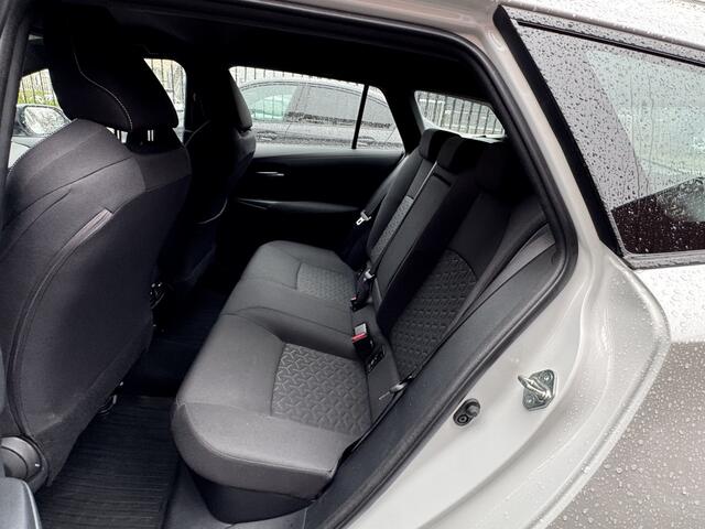Toyota COROLLA Touring Sports 1.8 Hybrid Dynamic // NAVI // CAMERA // ADAPTIVE CRUISE // TREKHAAK // CLIMA //