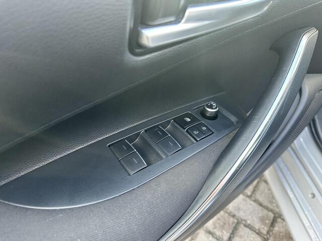 Toyota COROLLA 1.8 Hybrid Active
