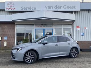 toyota-corolla-1.8-hybrid-dynamic