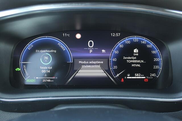 Toyota COROLLA Hybrid 140 Dynamic | Navi | Sensoren v/a | Keyless Entry | Blind