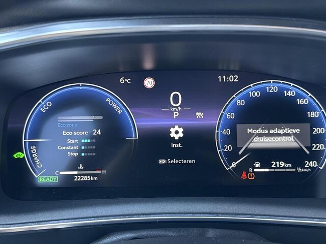 Toyota COROLLA Touring Sports Hybrid 140 Dynamic **DODEHOEK DETECTIE/ STUUR EN STOELVERWARMING/ 36 MAANDEN GARANTIE