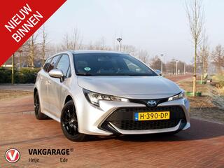 toyota-corolla-touring-sports-1.8-h