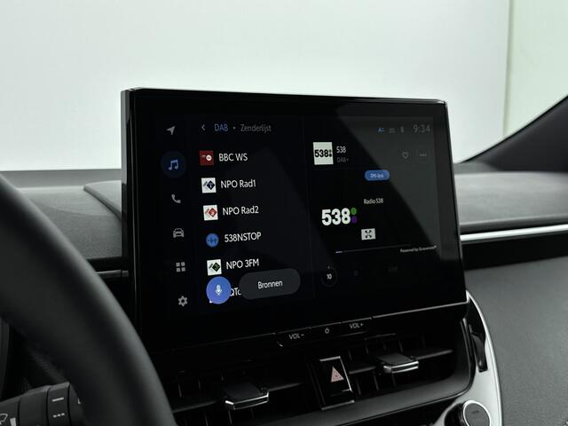 Toyota COROLLA Touring Sports Hybrid 140 Dynamic Limited | Parkeersensoren | Camera | Climate Control | Stoel en stuurwiel verwarmd | Half leder | LM velgen | Draadloze telefoonlader |