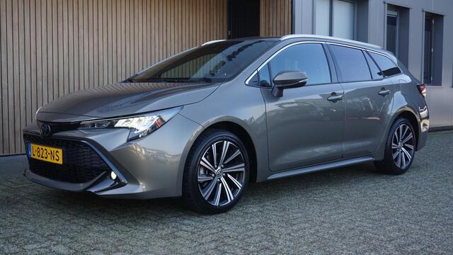 Toyota COROLLA Touring Sports 1.2 116pk Turbo Dynamic H-Leder Virtual Cockpit 17inch LM Drive Select *NL auto* 23853km!