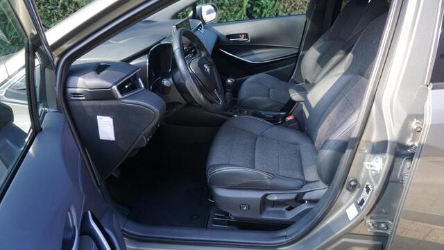 Toyota COROLLA Touring Sports 1.2 116pk Turbo Dynamic H-Leder Virtual Cockpit 17inch LM Drive Select *NL auto* 23853km!