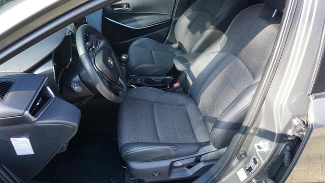 Toyota COROLLA Touring Sports 1.2 116pk Turbo Dynamic H-Leder Virtual Cockpit 17inch LM Drive Select *NL auto* 23853km!