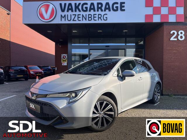 Toyota COROLLA 1.8 Hybrid Dynamic // FULL LED // ADAPT. CRUISE // KEYLESS // CAMERA // STOELVERWARMING // NAVI+CARPLAY //