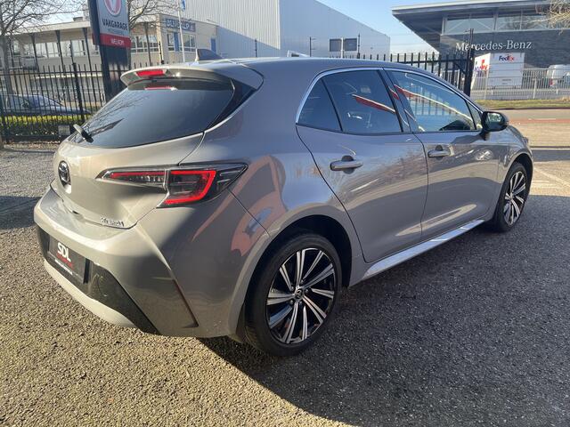 Toyota COROLLA 1.8 Hybrid Dynamic // FULL LED // HALF LEDER // ADAPT. CRUISE // KEYLESS // CAMERA // STOELVERWARMING // CARPLAY //