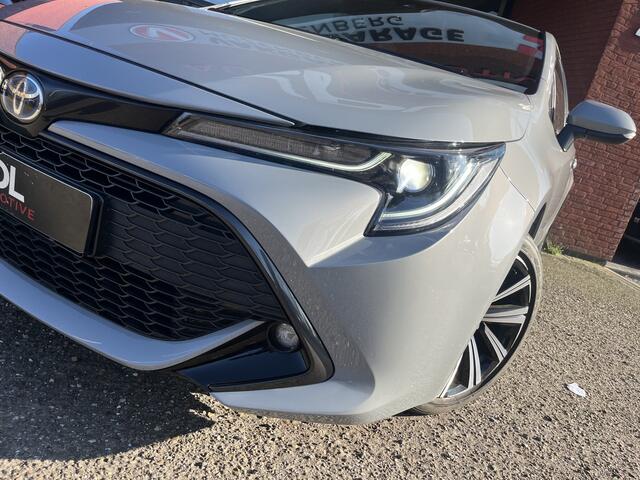 Toyota COROLLA 1.8 Hybrid Dynamic // FULL LED // HALF LEDER // ADAPT. CRUISE // KEYLESS // CAMERA // STOELVERWARMING // CARPLAY //