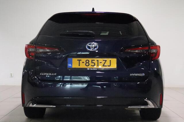 Toyota COROLLA Touring Sports 1.8 Hybrid First Edition, NAVI, 1e Eigenaar, Camera, Draadloos opladen, Apple Carplay / Android Auto!