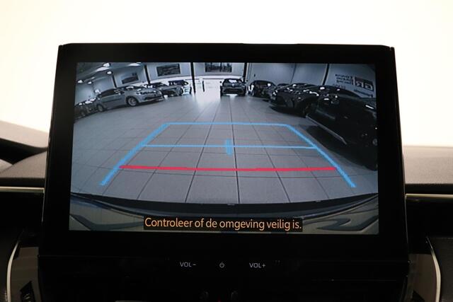 Toyota COROLLA Touring Sports 1.8 Hybrid First Edition, NAVI, 1e Eigenaar, Camera, Draadloos opladen, Apple Carplay / Android Auto!