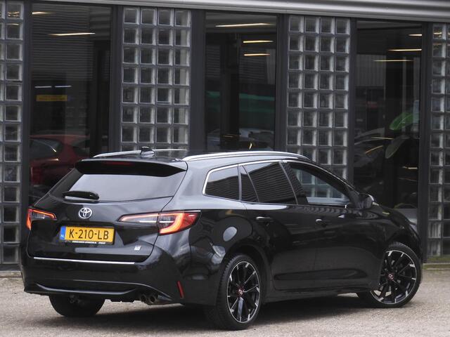 Toyota COROLLA 2.0 HYBRID GR-SPORT PLUS/ JBL/ HEAD-UP/ TREKHAAK