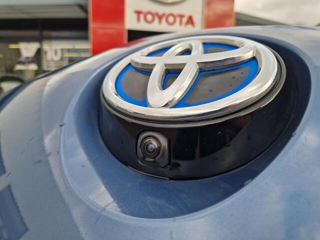 Toyota COROLLA 1.8 Hybrid Dynamic Navigatie / Climate Control / Camera Achter / Cruise Control Adaptief