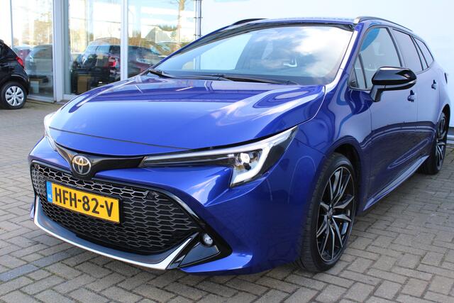 Toyota COROLLA Touring Sports Hybrid 140 GR Sport | Incl. 12 maanden Garantie | Achteruitrijcamera | Adaptive cruise controle | Sportstoelen | Stoelverwarming | DAB | Climate controle | Keyless entry/start | Lane assist | Draadloze telefoonlader | LED Koplampen |