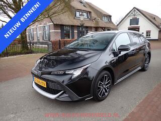 toyota-corolla-touring-sports-2.0-h