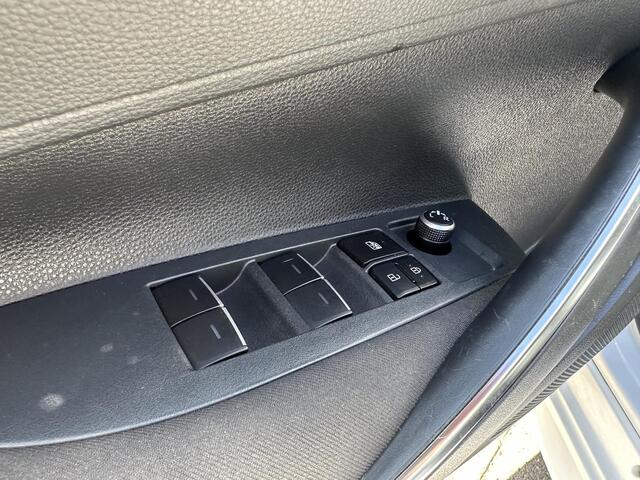 Toyota COROLLA 1.8 Hybrid Active