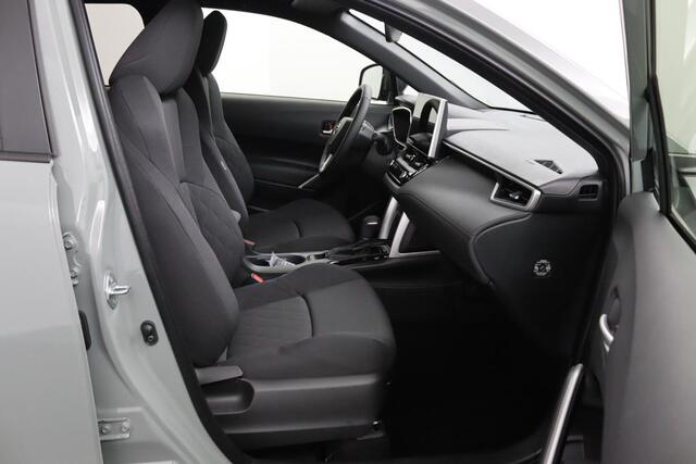 Toyota COROLLA Cross Hybrid 140 Style | Nieuwe Auto | Navigatie | Keyless Entry | Led Verlichting | 10 Jaar Garantie |