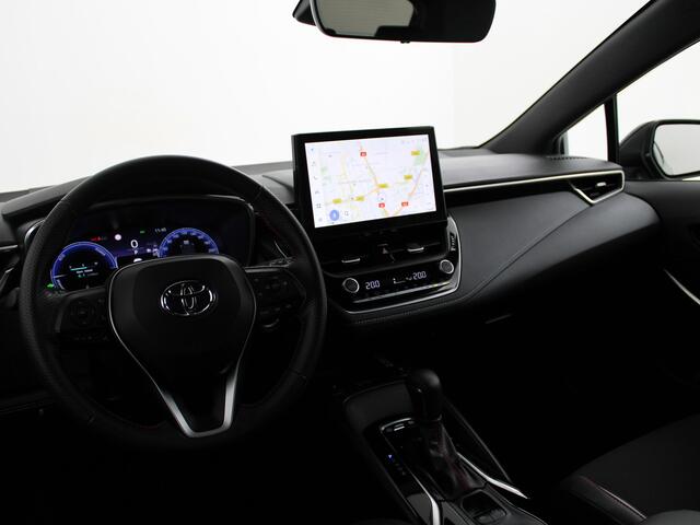 Toyota COROLLA Hybrid 140 GR Sport | Navigatie | Draadloze telefoonlader | Verwarmde voorstoelen |