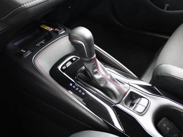 Toyota COROLLA Hybrid 140 GR Sport | Navigatie | Draadloze telefoonlader | Verwarmde voorstoelen |