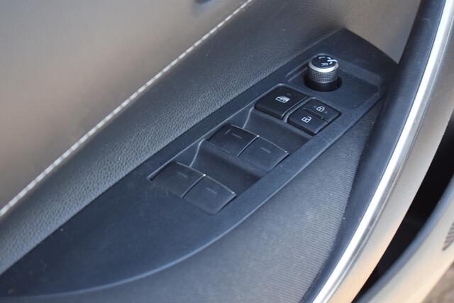 Toyota COROLLA 1.8 Hybrid Active//Trekhaak!