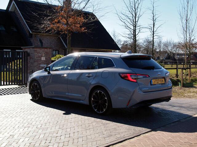 Toyota COROLLA Touring Sports 2.0 Hybrid Business GR-Sport | Panoramadak | Camera | Cruise Control | JBL | Head-Up Display |