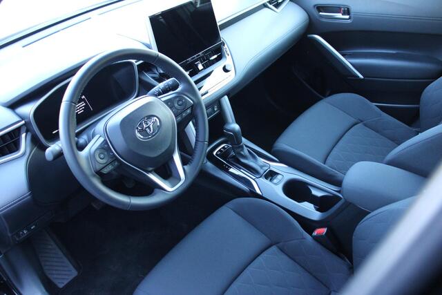 Toyota COROLLA Cross Hybrid 140 Dynamic 19DKM, CAMERA, NAVI, LED, DAB