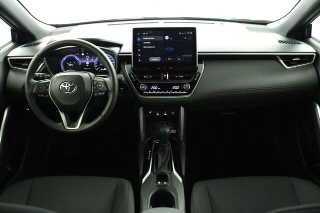 Toyota COROLLA Cross Hybrid 140 Style Limited | stuur/stoelverwarming | Parkeersensoren | Navigatie | Apple Carplay/Android auto |