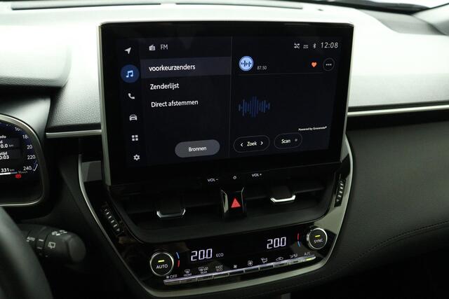 Toyota COROLLA Cross Hybrid 140 Style Limited | stuur/stoelverwarming | Parkeersensoren | Navigatie | Apple Carplay/Android auto |