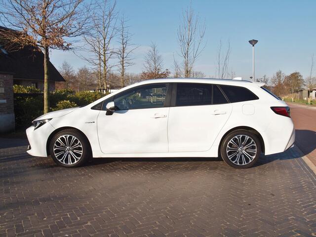 Toyota COROLLA Touring Sports 1.8 Hybrid Business Plus | Camera | Apple Carplay | Stoelverwarming | Cruise Control |