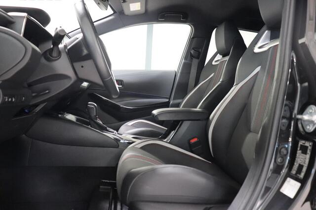 Toyota COROLLA Touring Sports 1.8 Hybrid GR-Sport, Apple Carplay & Android Auto, Stoelverwarming, Draadloze telefoonlader, Parkeersensoren, Keyless entry!