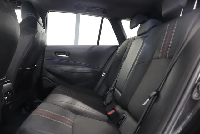 Toyota COROLLA Touring Sports 1.8 Hybrid GR-Sport, Apple Carplay & Android Auto, Stoelverwarming, Draadloze telefoonlader, Parkeersensoren, Keyless entry!
