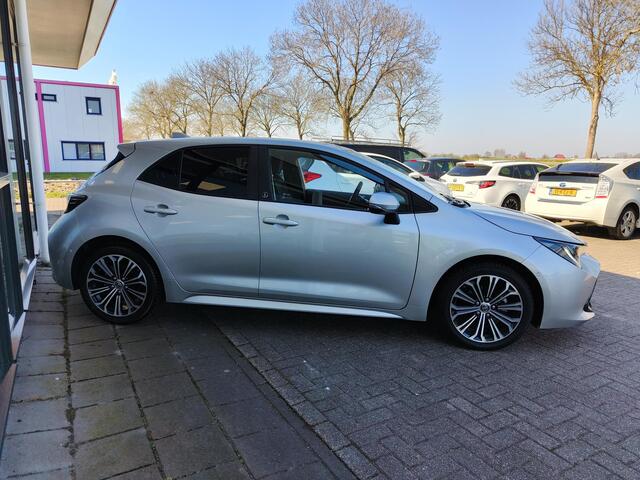 Toyota COROLLA 1.8 Hybrid Dynamic Limited | Stoel & stuurverwarming | PDC | BSM | All-season