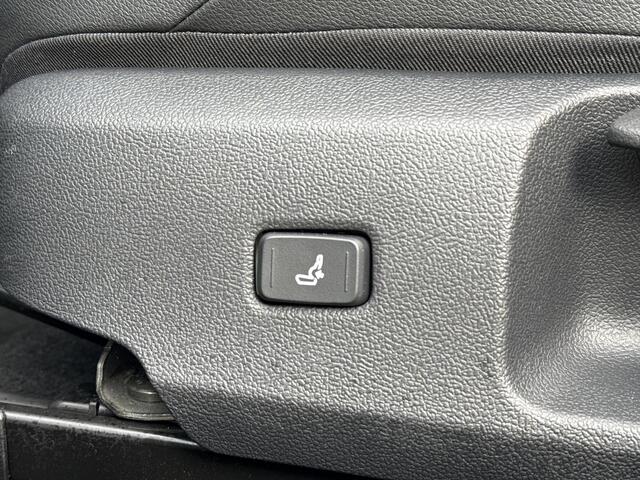 Toyota COROLLA Touring Sports 2.0 Hybrid Dynamic